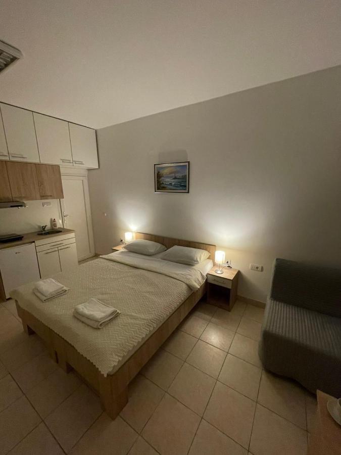 Apartman Dunav 클라도보 외부 사진